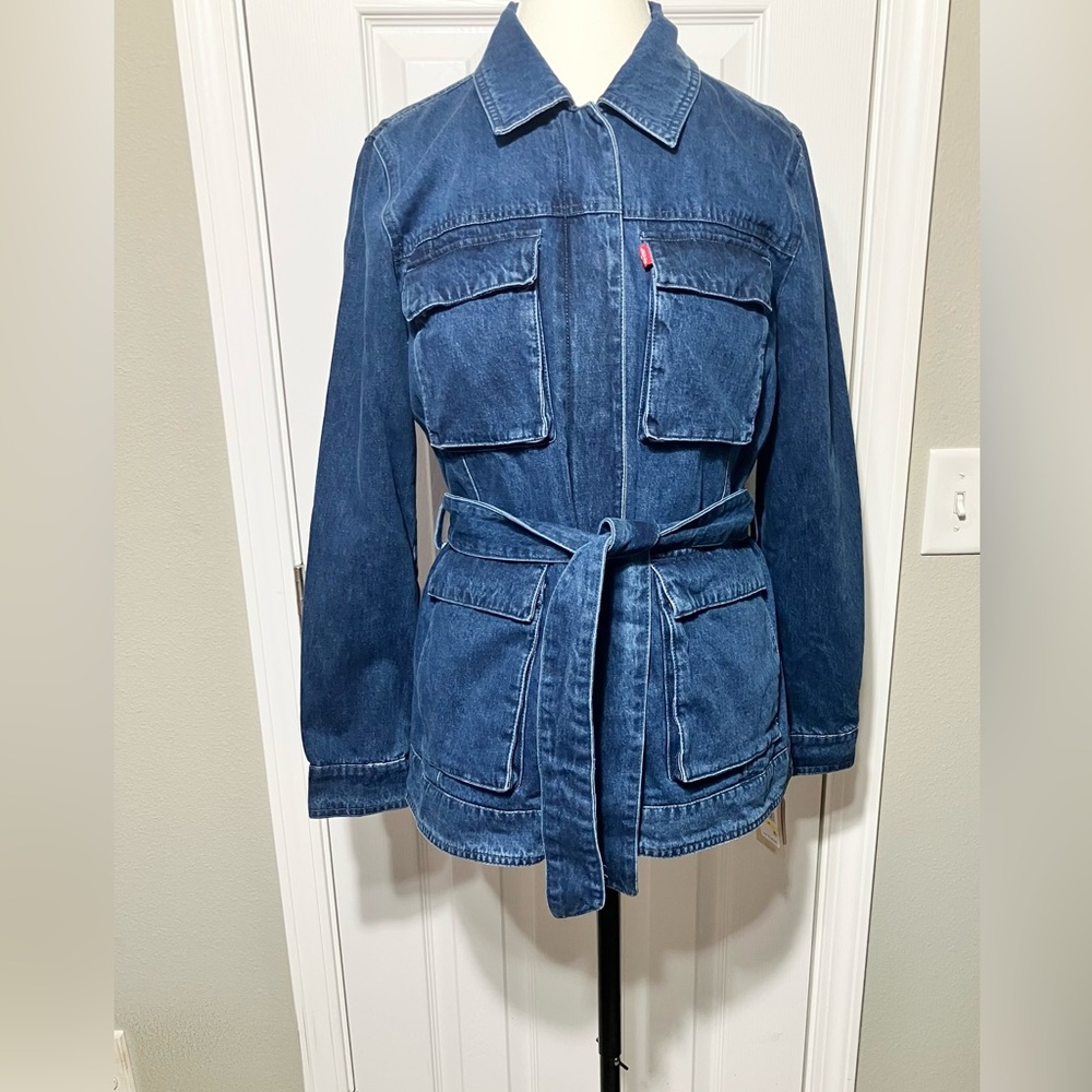 NWT Levi's Classic Blue Denim Jacket
